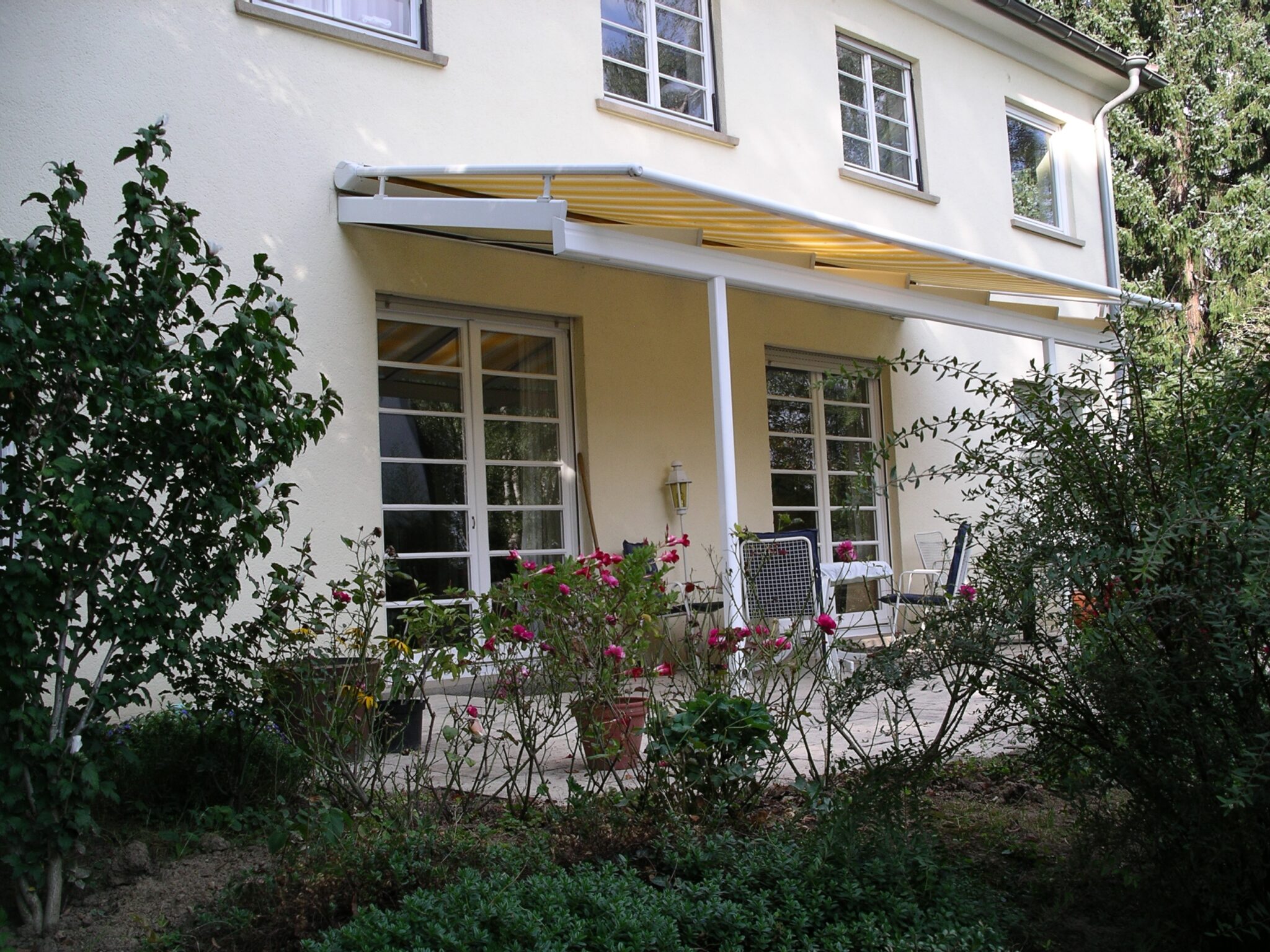 Terrassendach mit Überglasmarkise in Stadtvilla in 70565 Stuttgart-Vaihingen Überdachung für Terrasse in 70565 Stuttgart Vaihingen