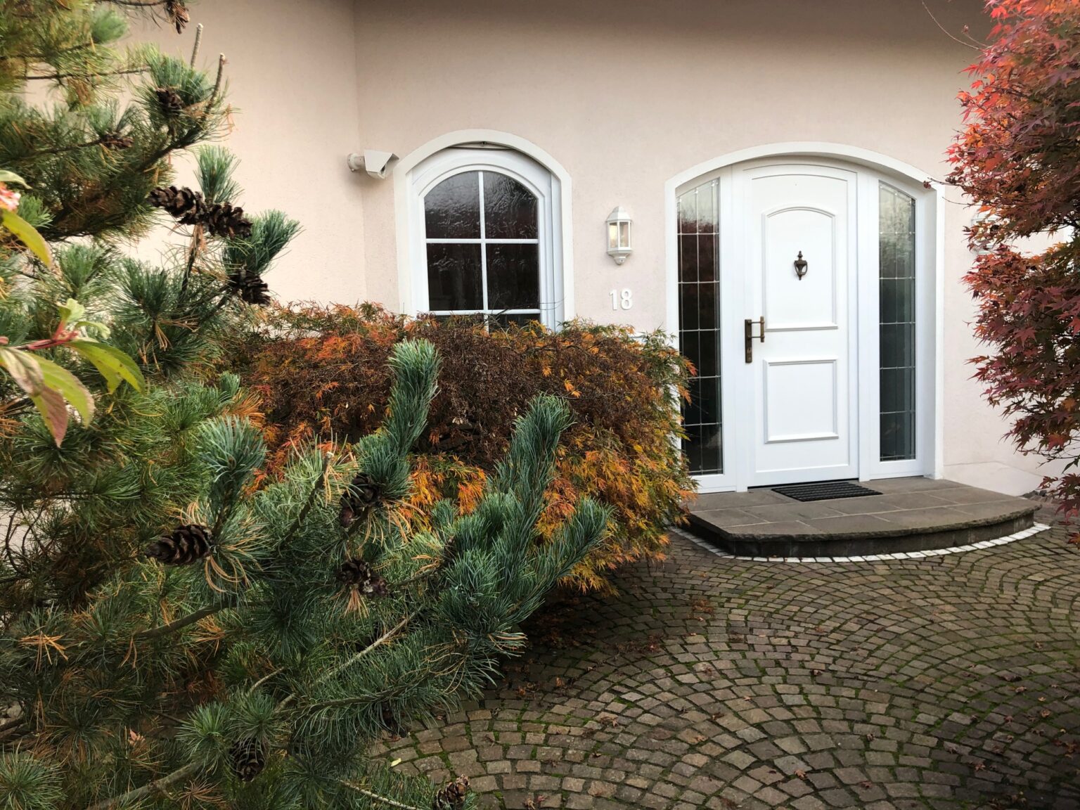 Biffar Schwenkriegelschlösser die Seitenteile mit Bleiruten und Sicherheitsglas Montiert in 71069 Sindelfingen Maichingen Biffar Schwenkriegelschlösser die Seitenteile mit Bleiruten und Sicherheitsglas Montiert in 71069 Sindelfingen Maichingen
