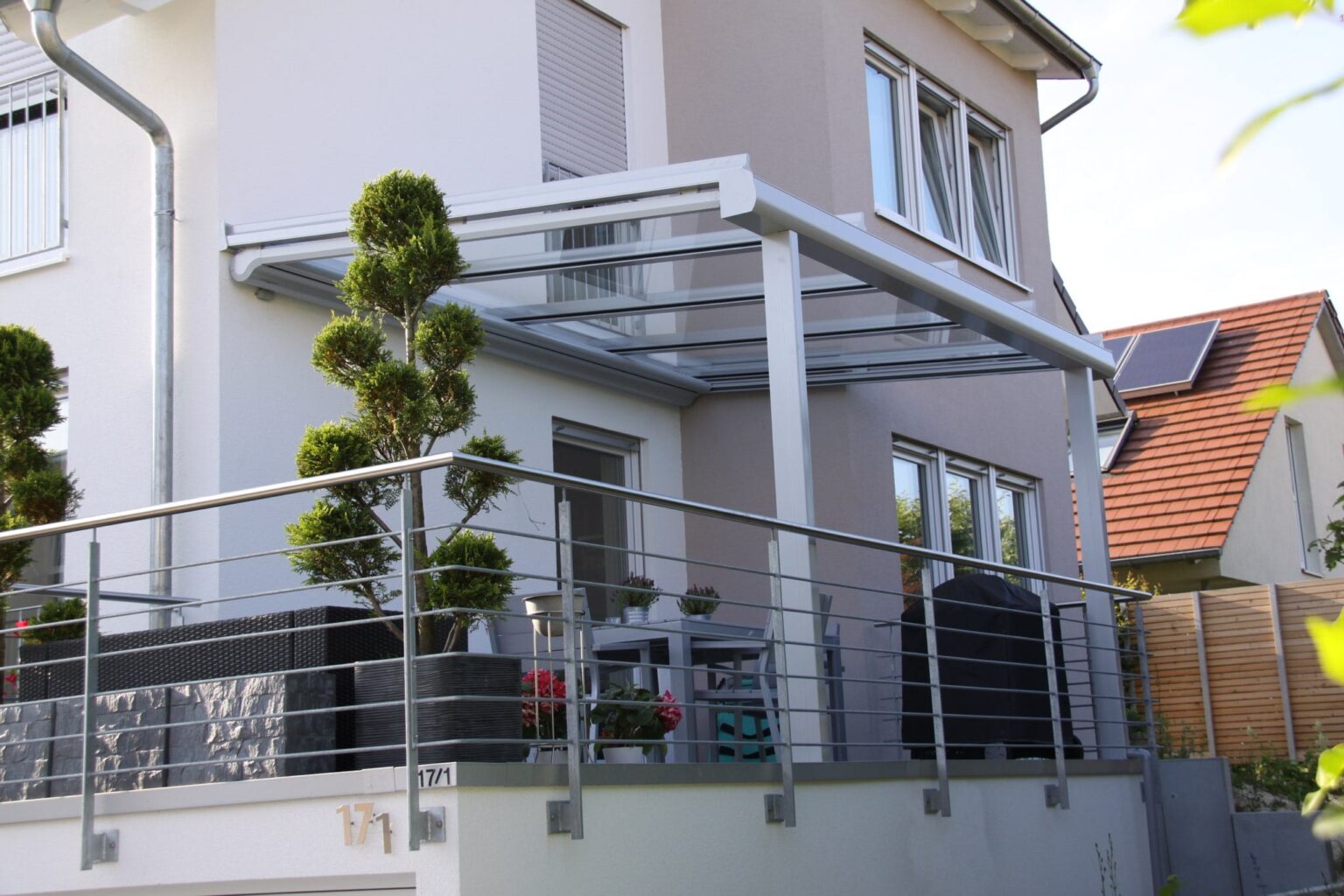 Überdachung Terrasse auf Garage in 71069 Sindelfingen Vordach auf Terrasse auf Garage in 71069 Sindelfingen