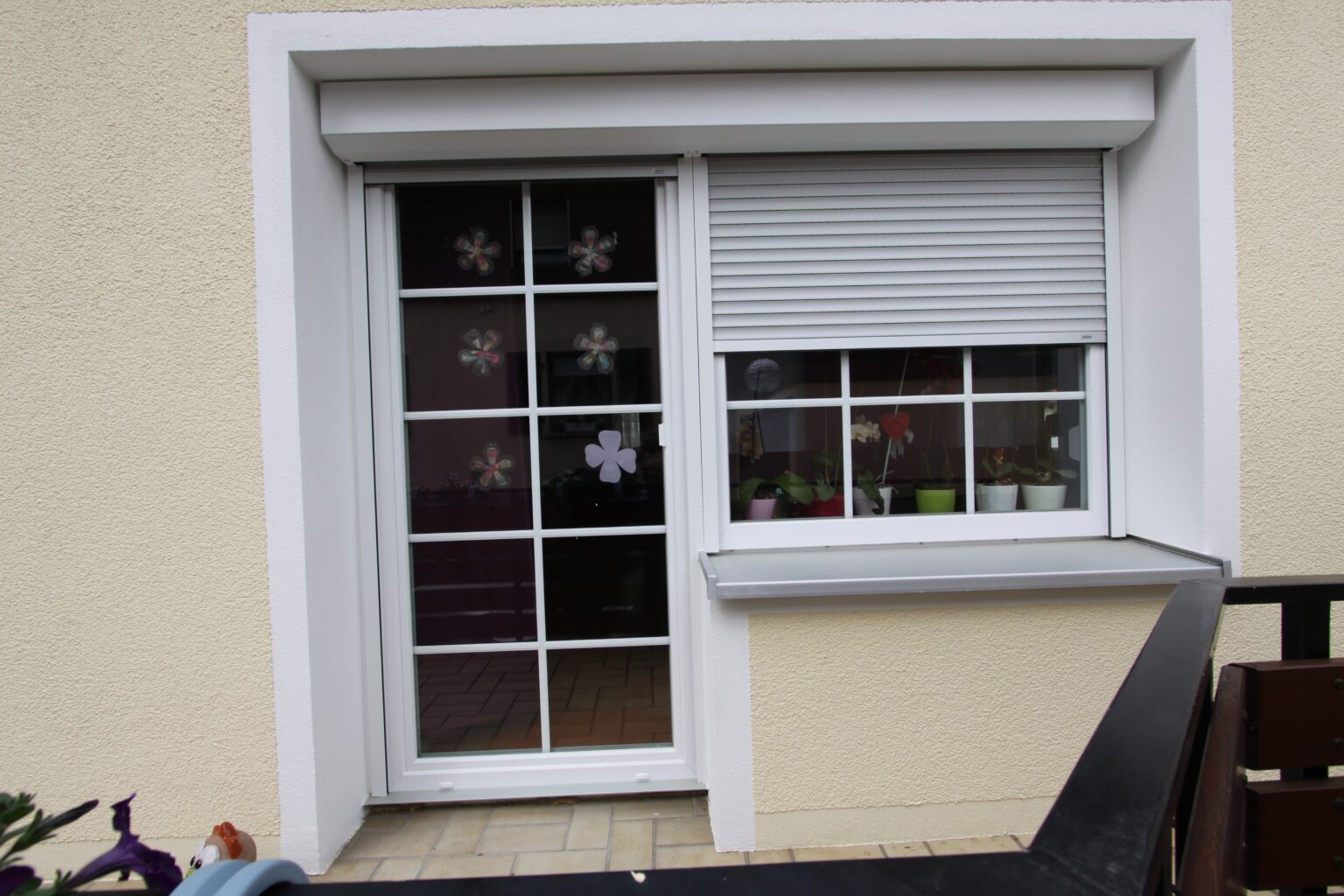 Kunststofffenster mit Rollladen
