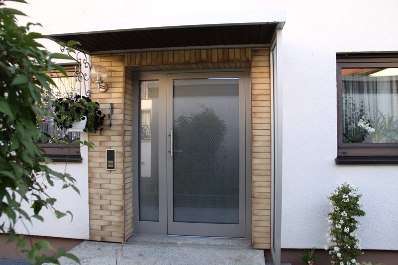 vollverglaste Alu Haustuere mit Sicherheitsglas in 72525 Muensingen Haustüre mit viel Glas für viel Licht in 72525 Münsingen
