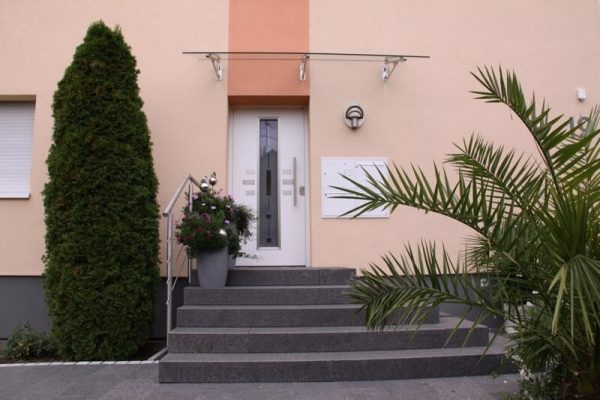 Kellertüren in 70839 Gerlingen