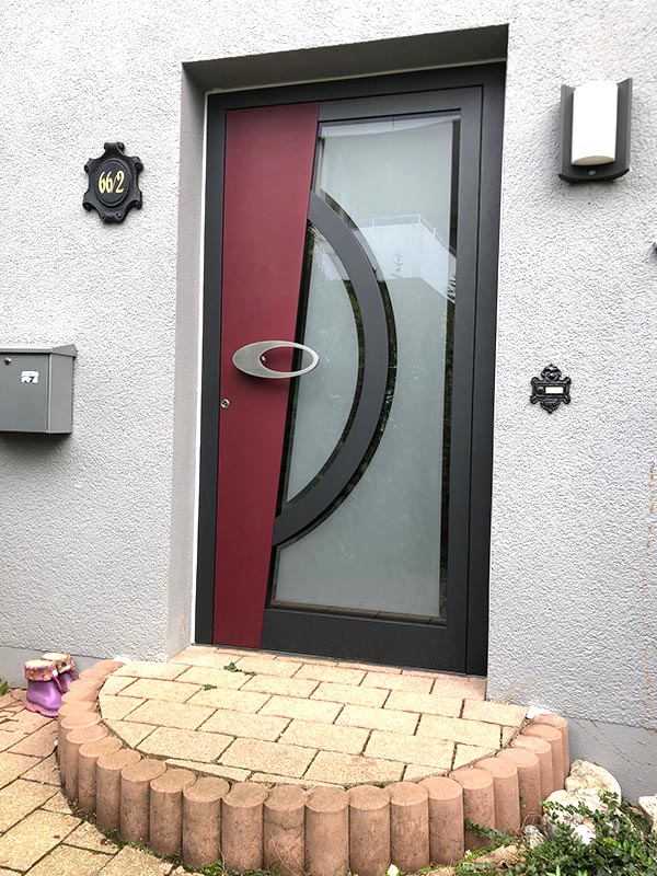 Haustüre in Vaihingen bei Stuttgart