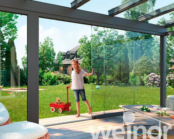 Glasschiebetüren am Terrassendach Terrassendach aus Glas mit Glasschiebetüren